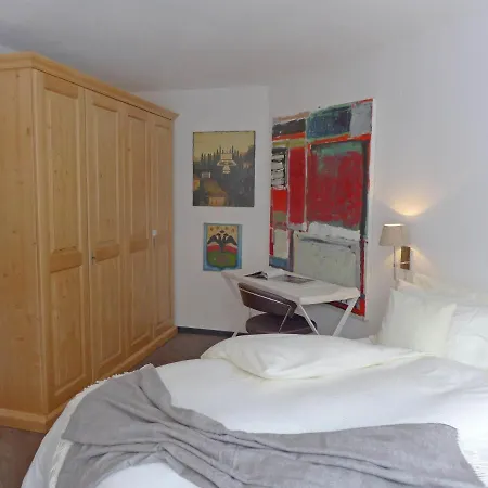 Chesa Islas Surlej Apartment *